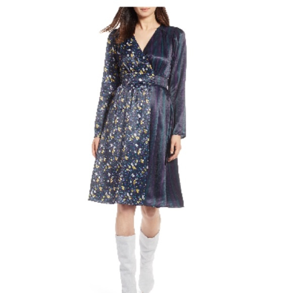 BRAND NEW . V neck patterned dress